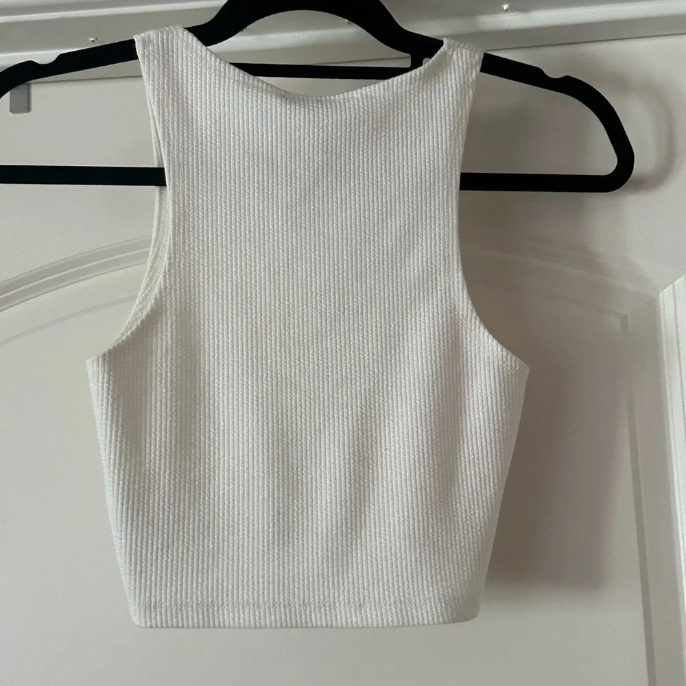 Zara White Ribbed Top - Picture 2 of 3